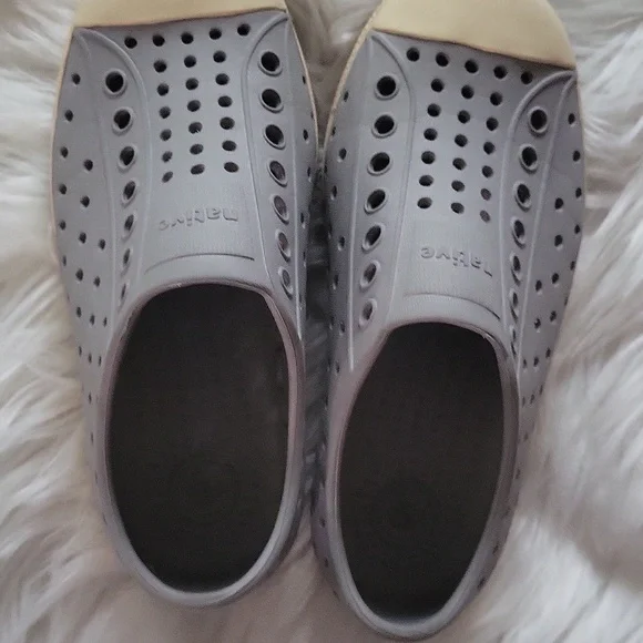 Native kids shoes - Picture 3 of 4